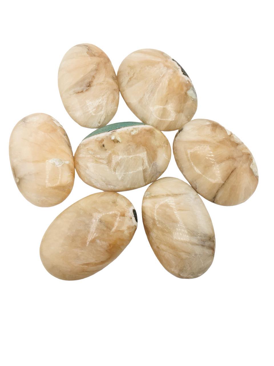 Stilbite Palm stone