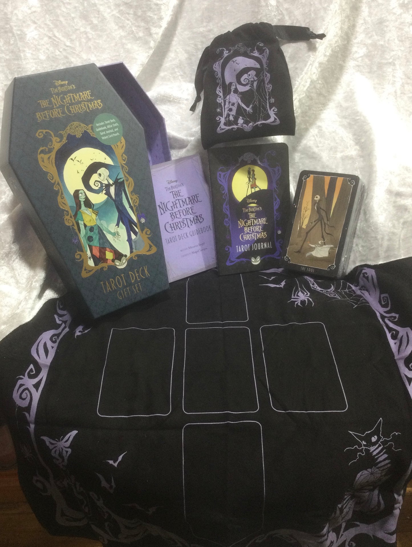 The Nightmare Before Christmas Tarot Deck gift set