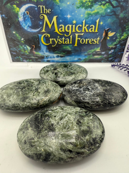 Seraphinte Palm Stone