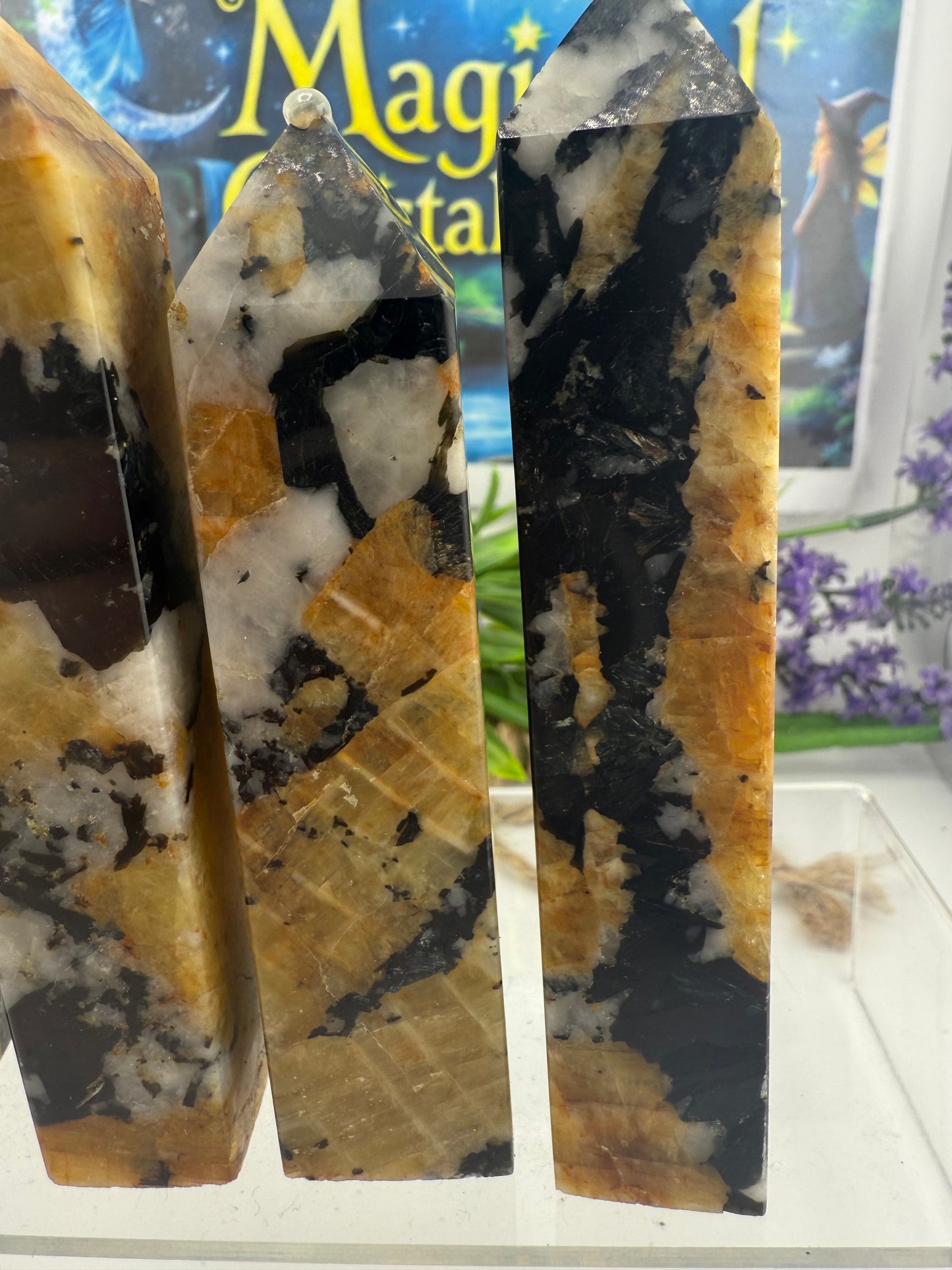 Yellow Tourmaline with Mica Point