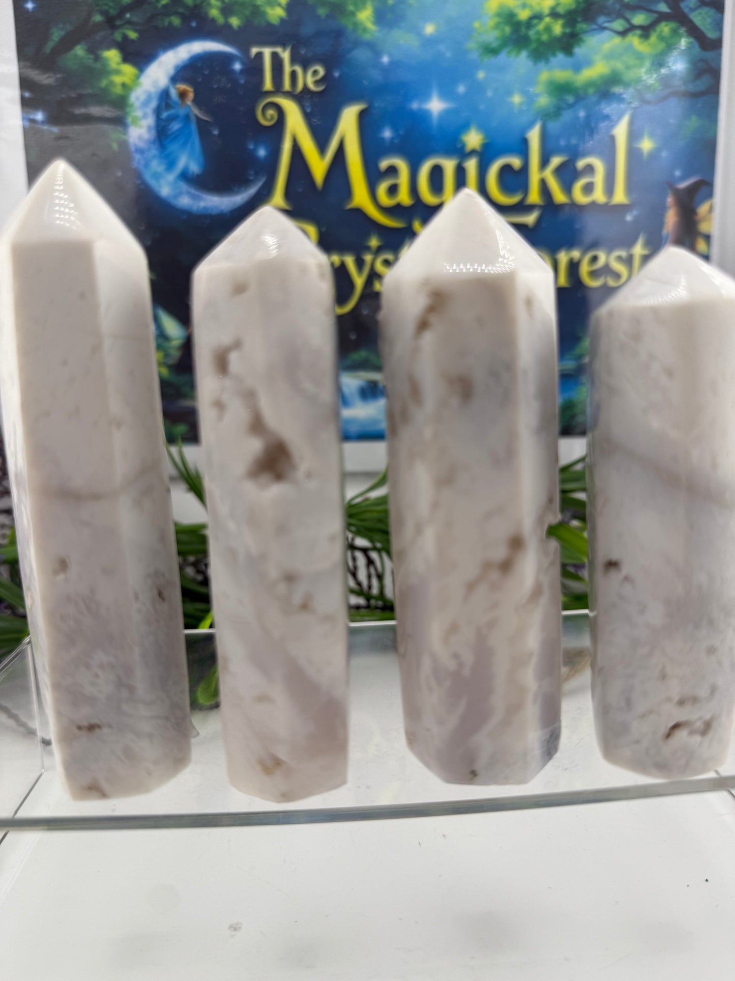 Whitet Lace Agate Point