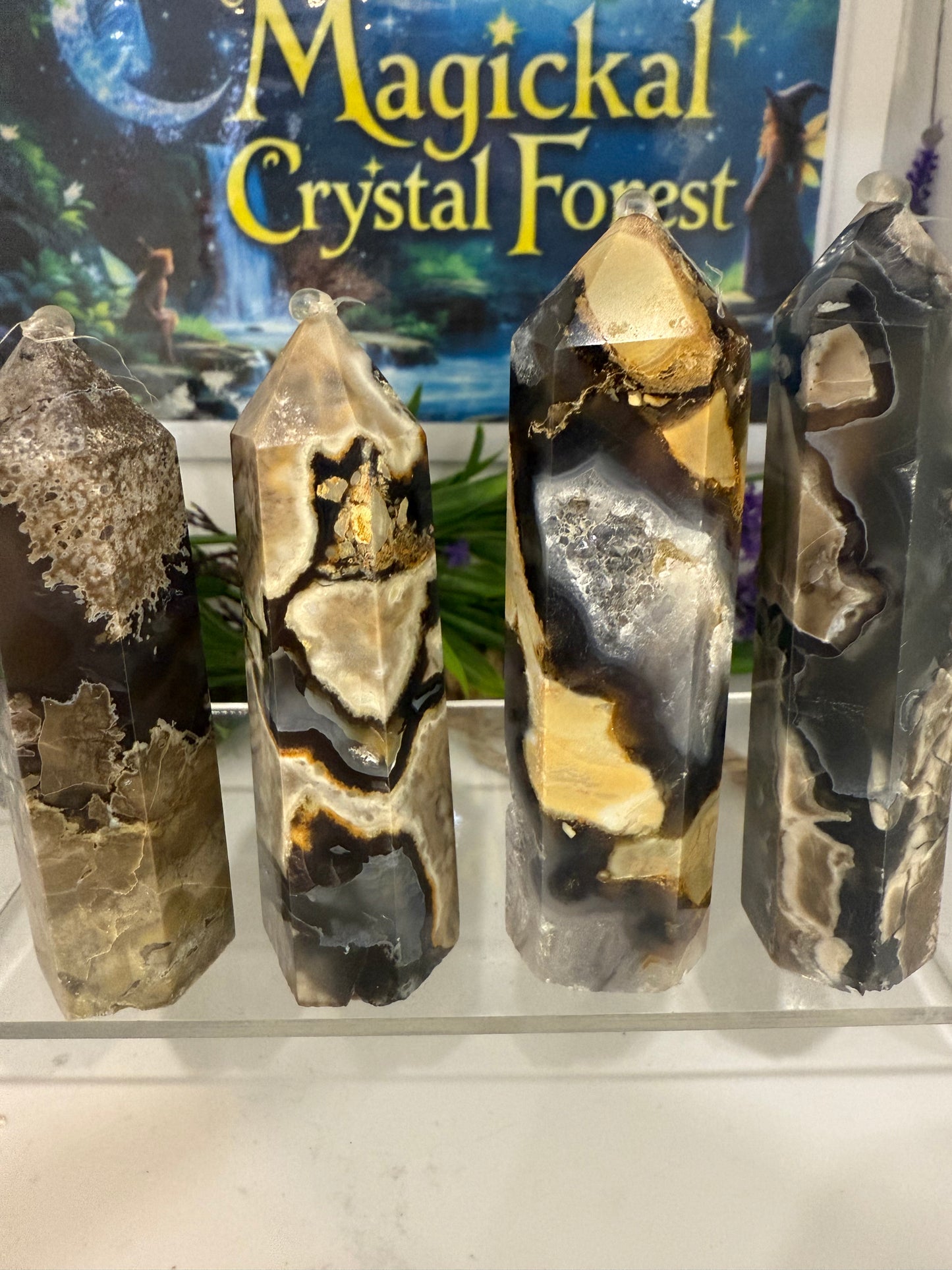 Volcano Agate Points
