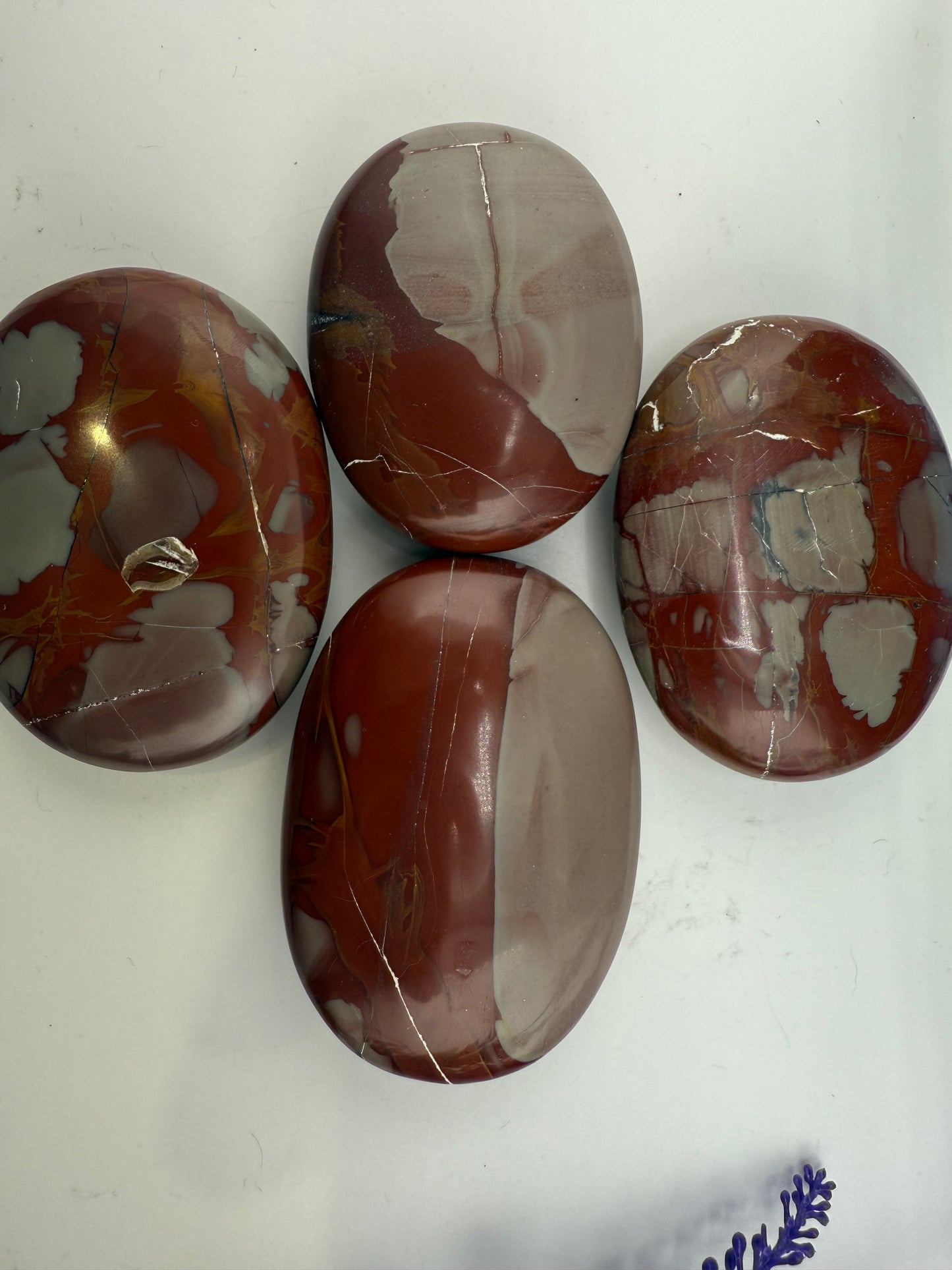 Noorena Jasper Palm Stone