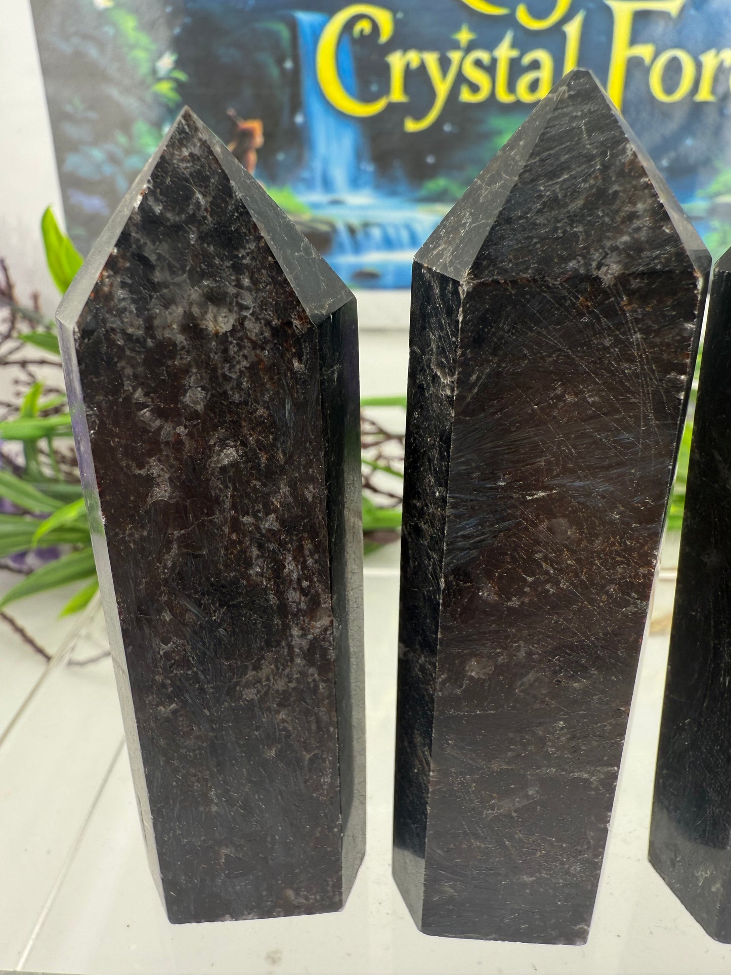 Arfvedsonite Points