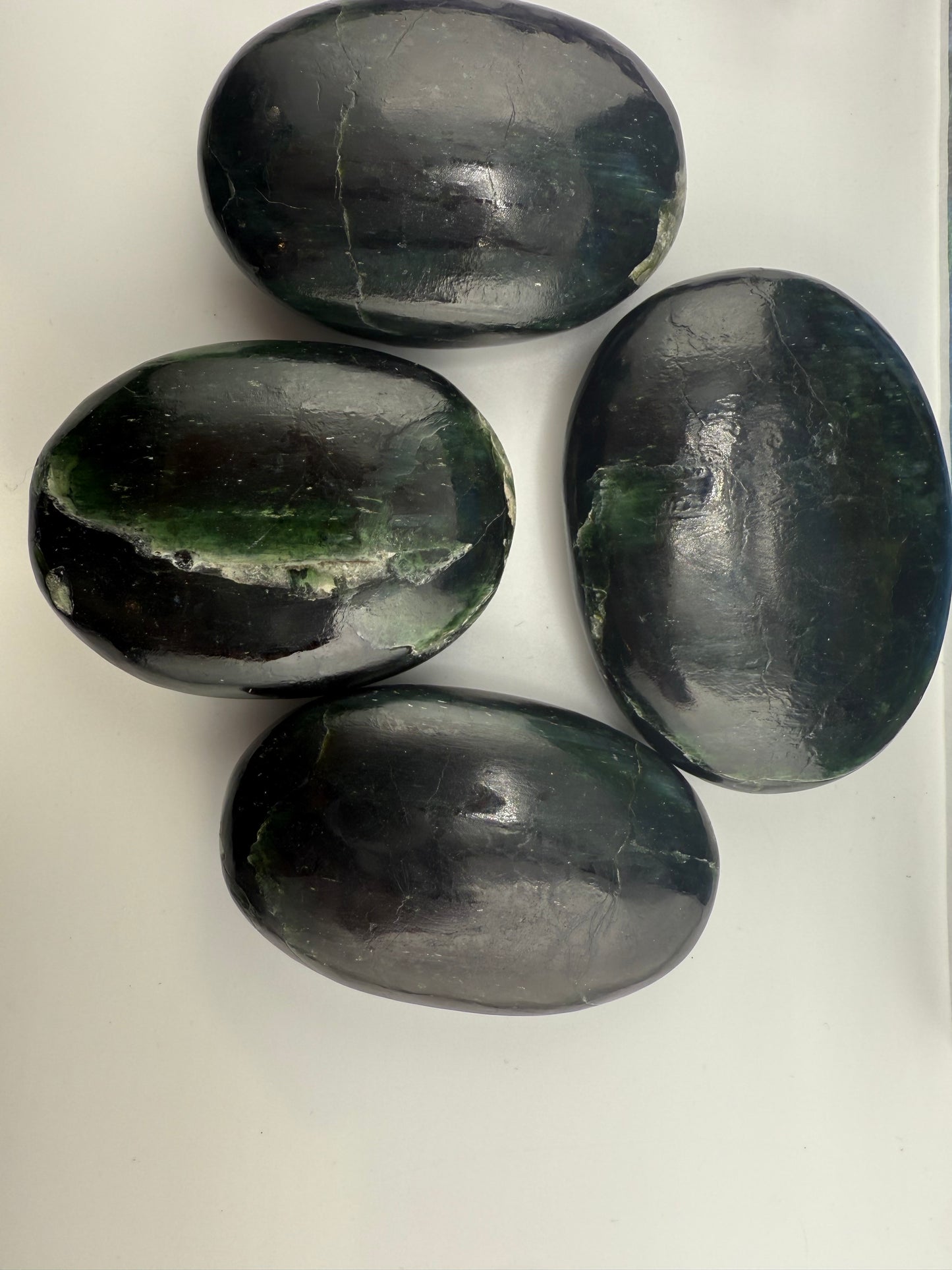 Green Kyanite Pure Palm Stone