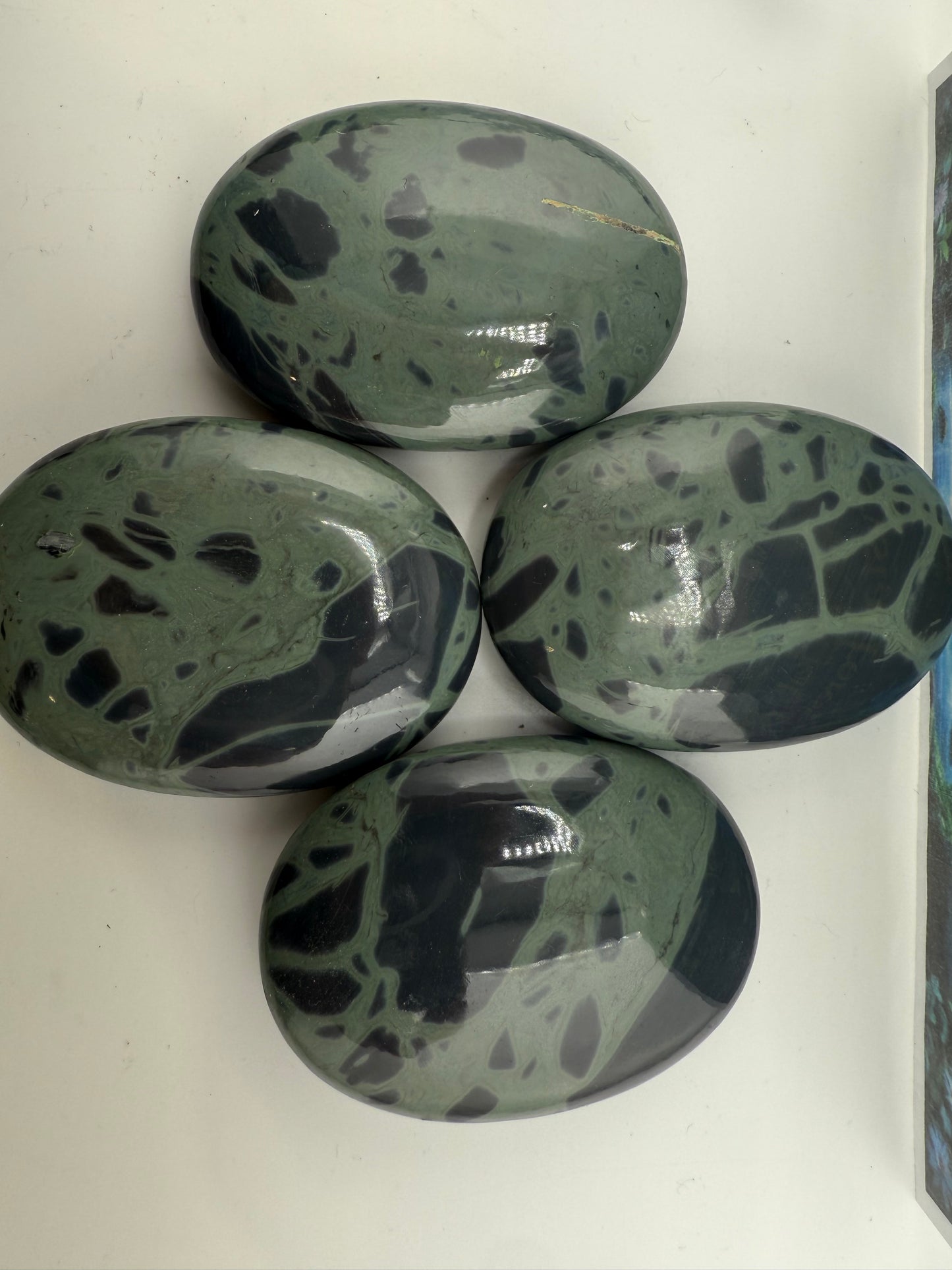Green Spider Webb Obsidian Palm Stone