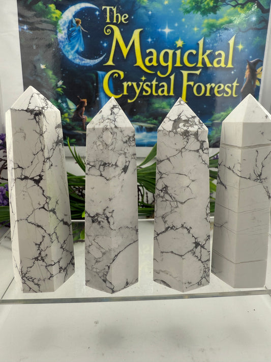 Howlite Point
